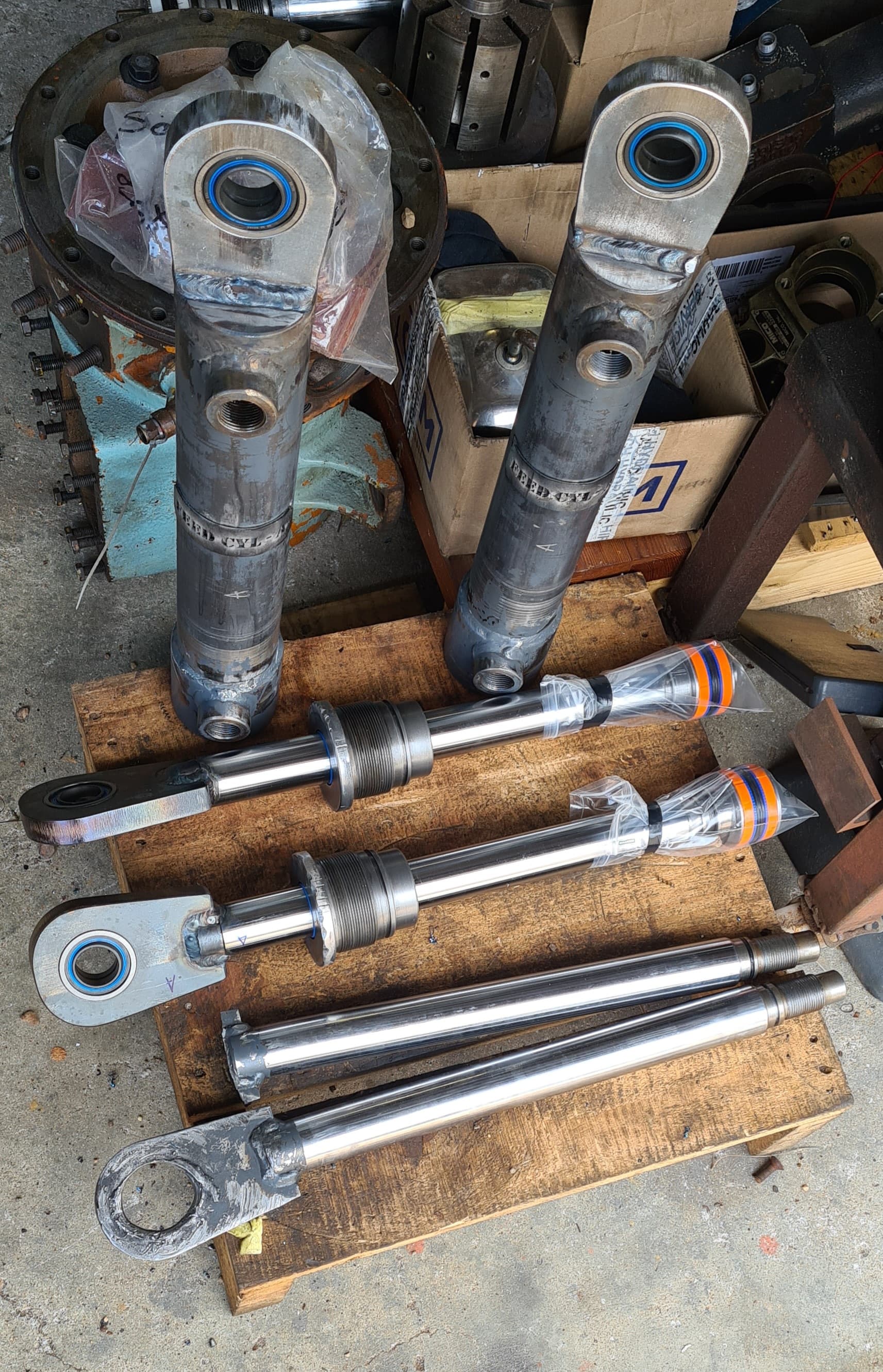 Stainless manifold for spray bars and deck wash on Kraken fishing