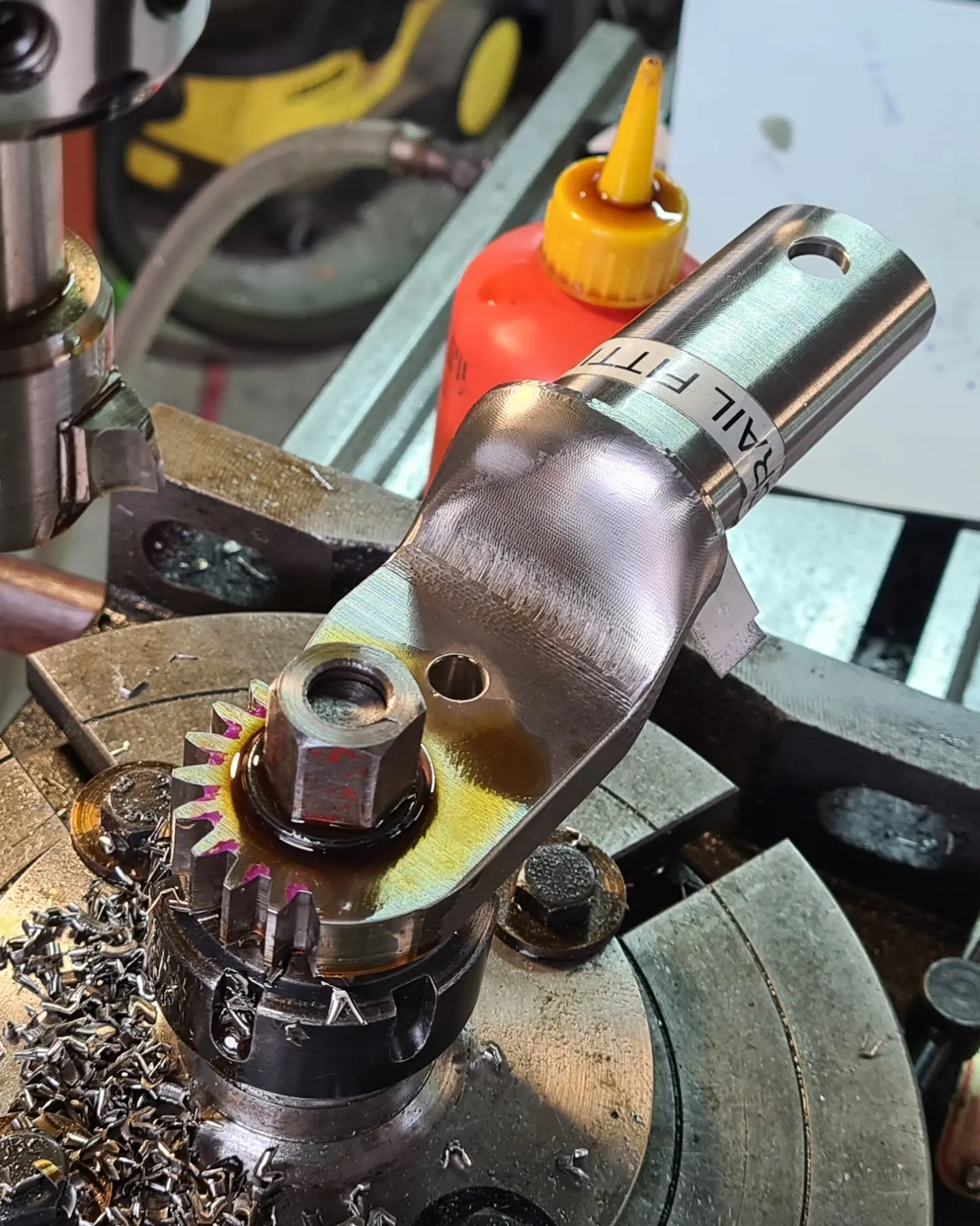 Low precision geared hinges